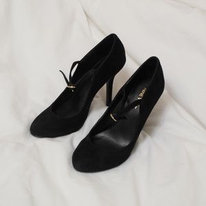 Size 5.5 Nine West Suede Heels